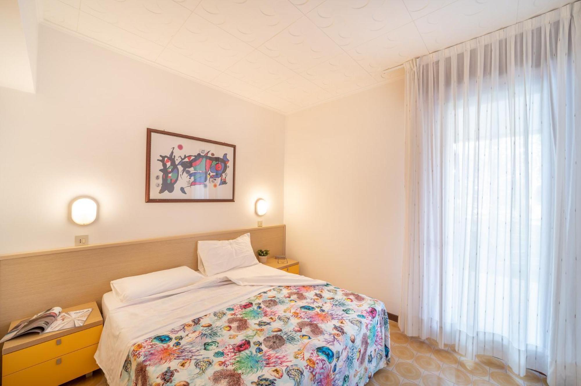 Villaggio Club Dei Pini 비비오네 외부 사진